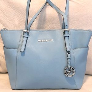 MICHAEL KORS Charlotte Saffiano Top-Zip Tote Bag
